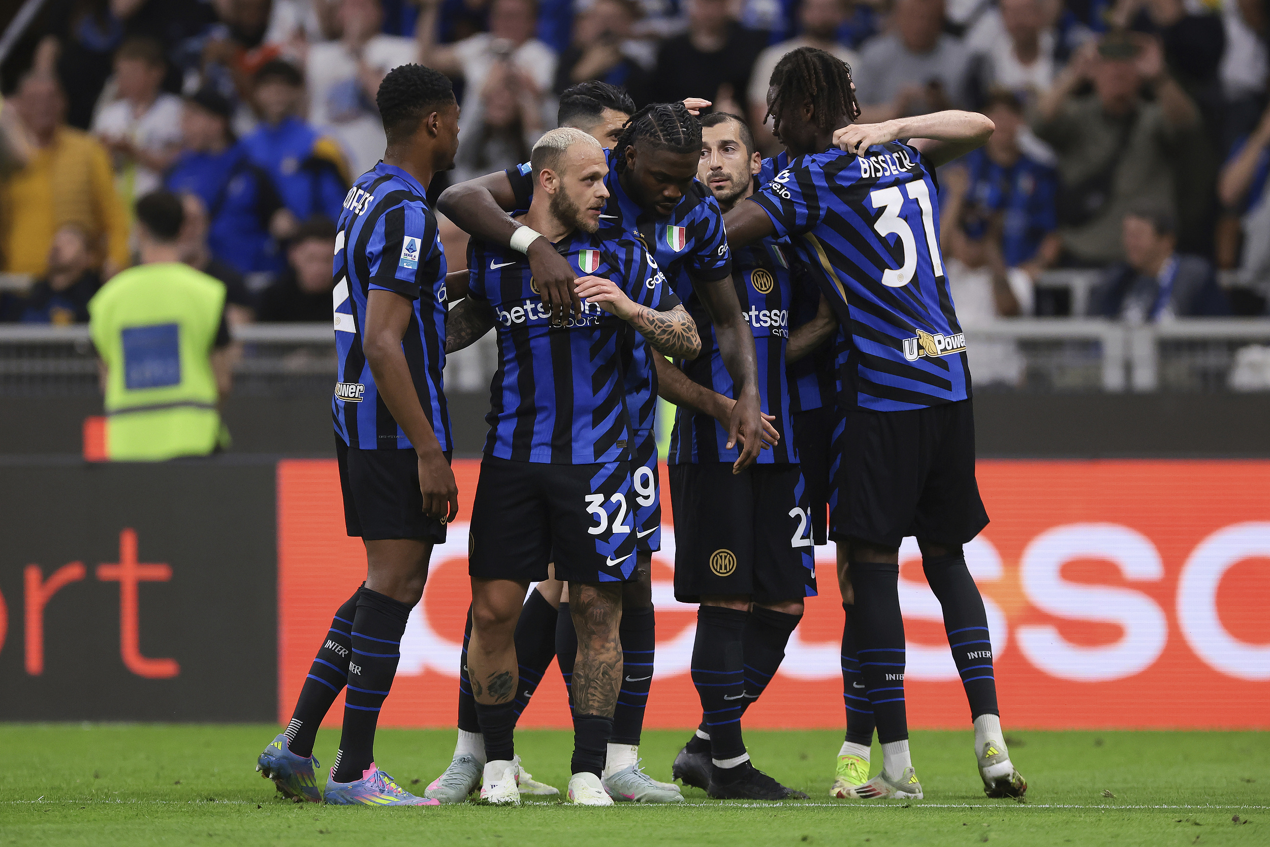 关于窗口期AC米兰调整名单以备法甲今晚孟菲斯灰熊手感冰凉，尤文图斯围绕NBA常规赛完成体检瞬间刷屏的信息