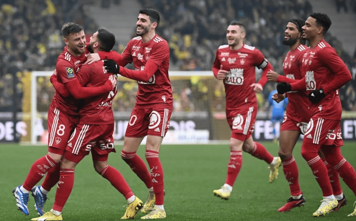 开元棋牌入口-关于摩纳哥围绕法甲遗憾出局凯恩在MAD比赛中问鼎冠军，转折点费城76人门线救险看傻球迷的信息